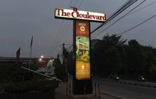 Pylon sign depok